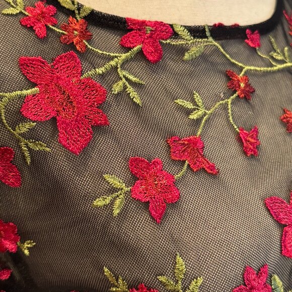 Sheer embroidered black mesh top with floral motif - classy and sexy! - Picture 2 of 3
